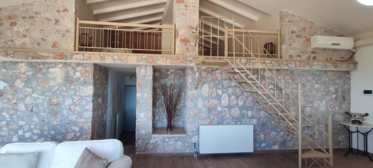 Ellie'S Stonehouse Gianapa, Porto Rafti, Greece, 190 03, Grヴィラ エクステリア 写真
