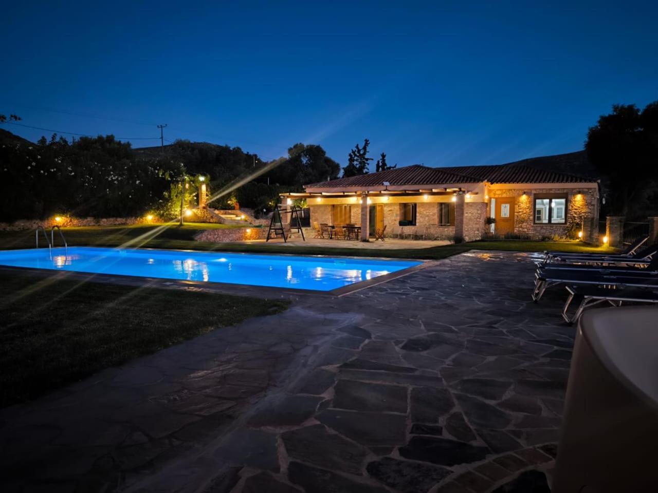 Ellie'S Stonehouse Gianapa, Porto Rafti, Greece, 190 03, Grヴィラ エクステリア 写真